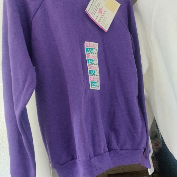 Women's t-shirts - Picture 2 of 6